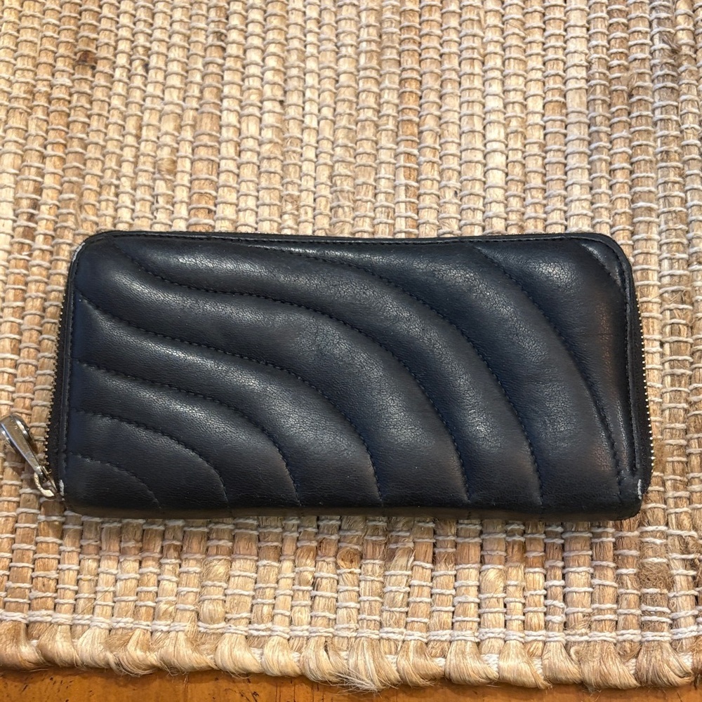 Henri Bendel Black Quilted Wallet